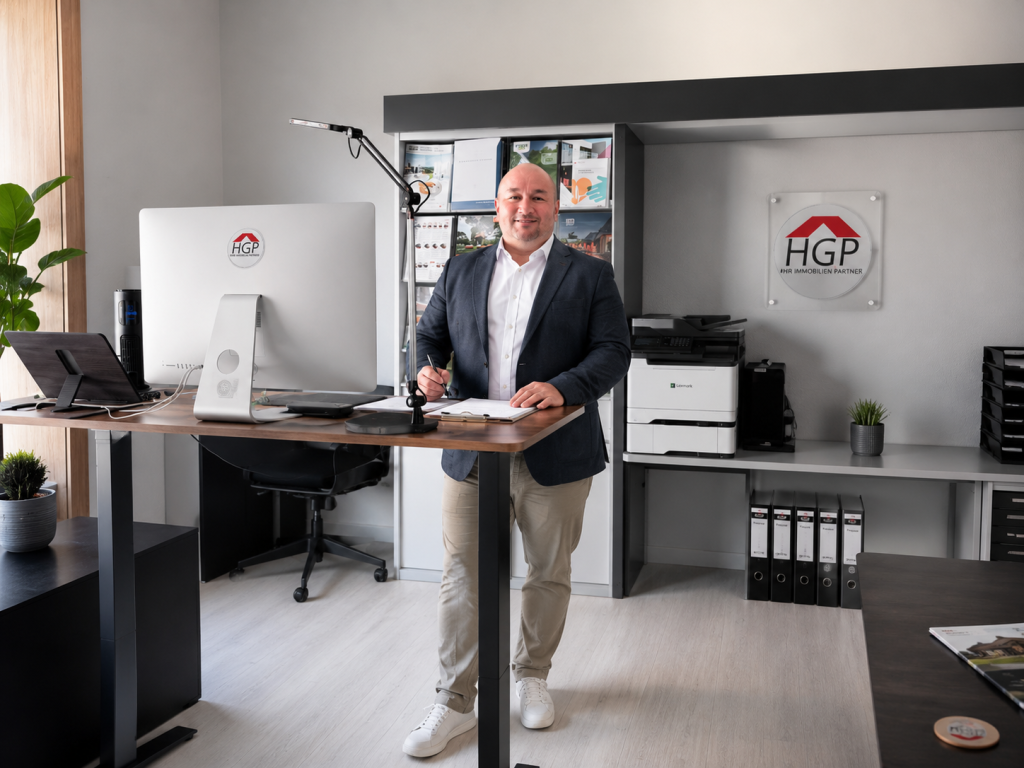Marc Nieslon, Inhaber von HGP Haus- und Gartenprofi in Borna